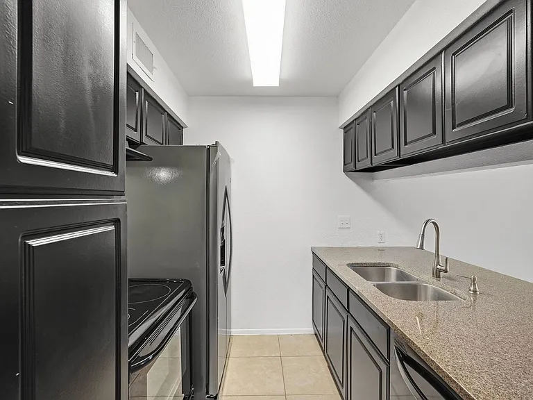 10501 South Dr #288 — Photo 13