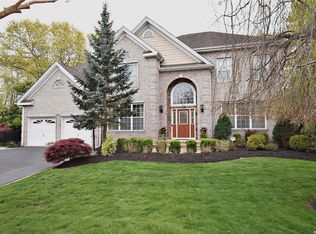 48 Independence Way, Miller Place, NY 11764