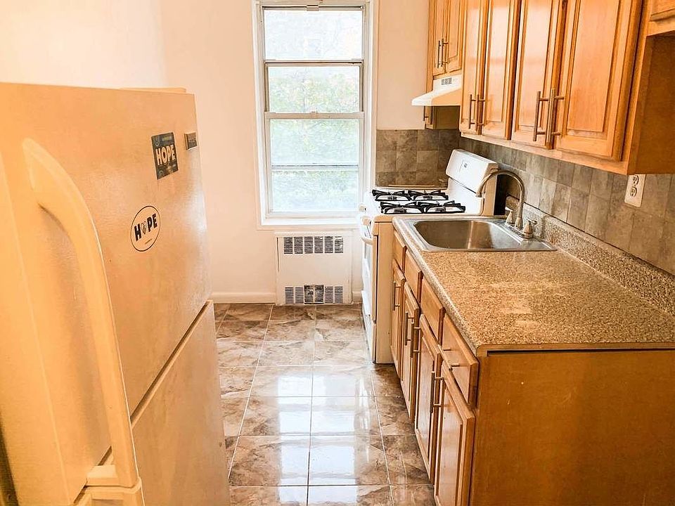 1st image of 8511 34th Ave APT 1C