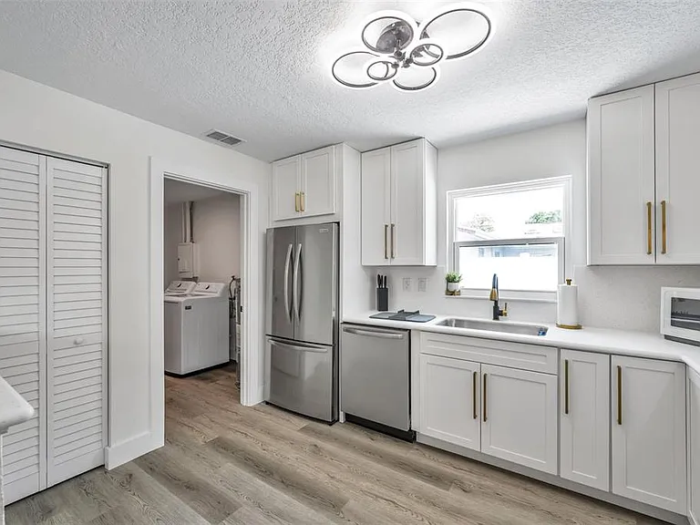 2310 Mary Sue St — Photo 17