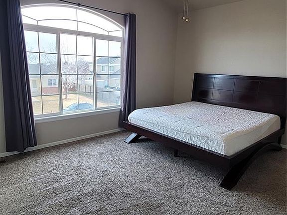 3rd image of 416 Sycamore Avenue