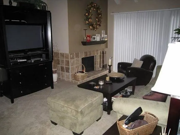 Building Photo - 545 Woodside Oaks #2