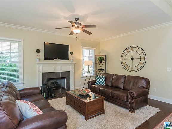 4th image of 3938 Village Center Dr