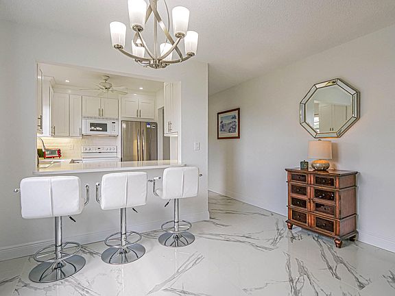 4th image of 57 Woodland Drive #101