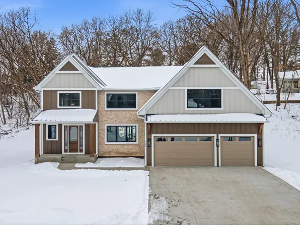 5034 Sparrow Rd, Minnetonka, MN 55345