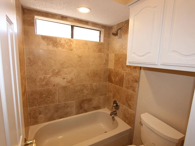 3504 Hilltop Ln — Photo 17