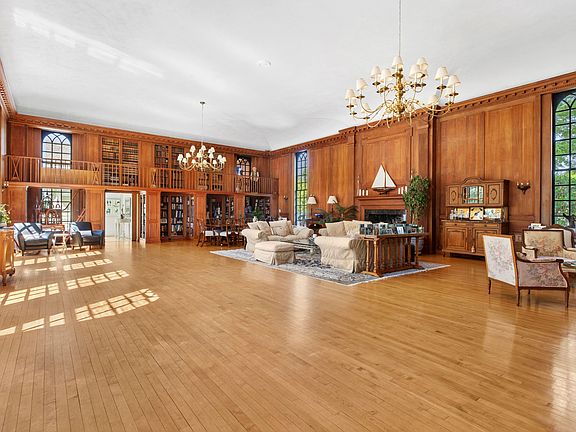 5th image of 45 Beach Ln