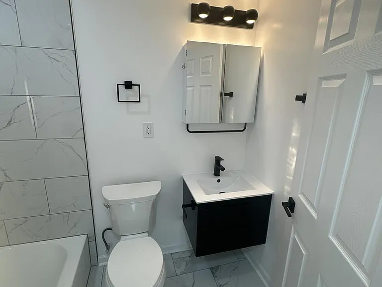 419 N Montford Ave — Photo 6