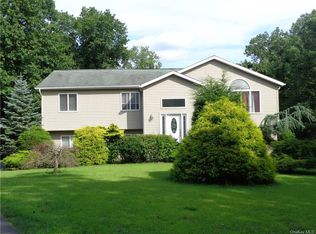 10 S Highview Ave, New City, NY 10956