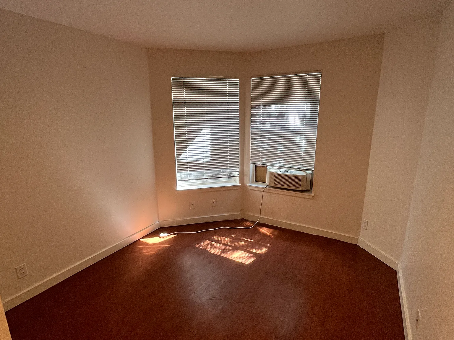 1 bed, 500 sqft, $1,550 — Photo 4