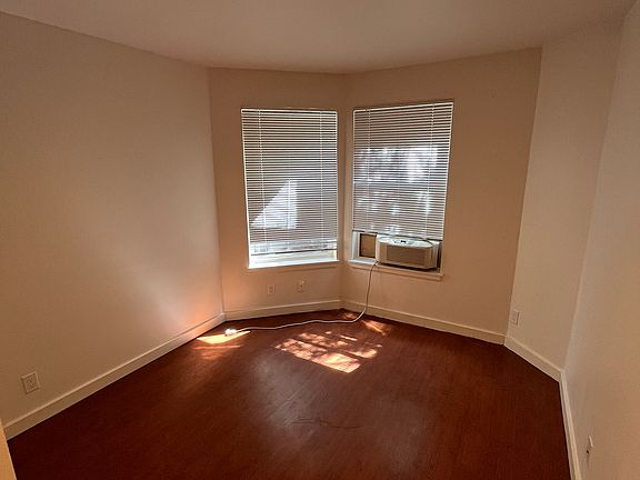 4th image of 609 Prospect St #101