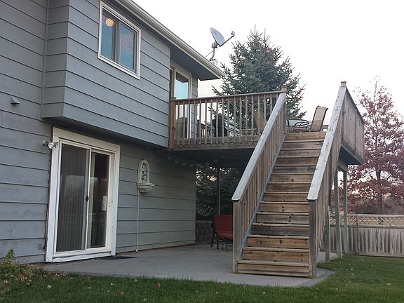 Lower level walkout patio
