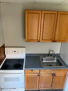 15 W Ridley Ave — Photo 2