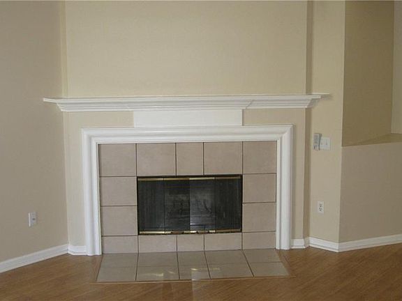 3rd image of 3572 Moss Pointe Pl