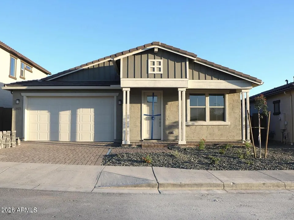 4423 W Acorn Valley Trl