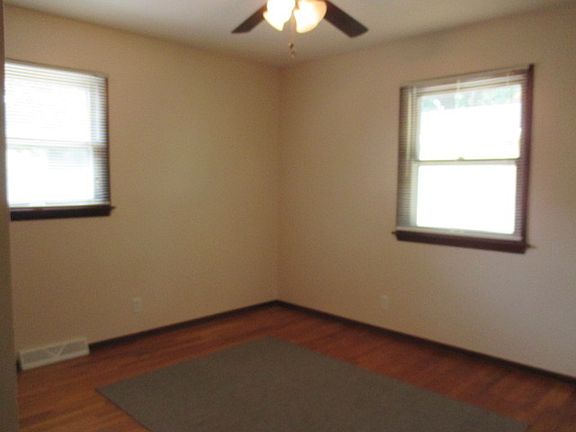 5th image of 1017 Harmony Dr