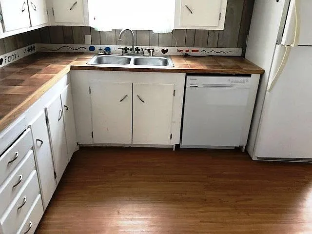 3 bed, 1234 sqft, $1,300 — Photo 4