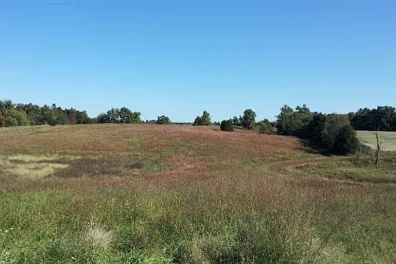3rd image of 140 Levee Ln