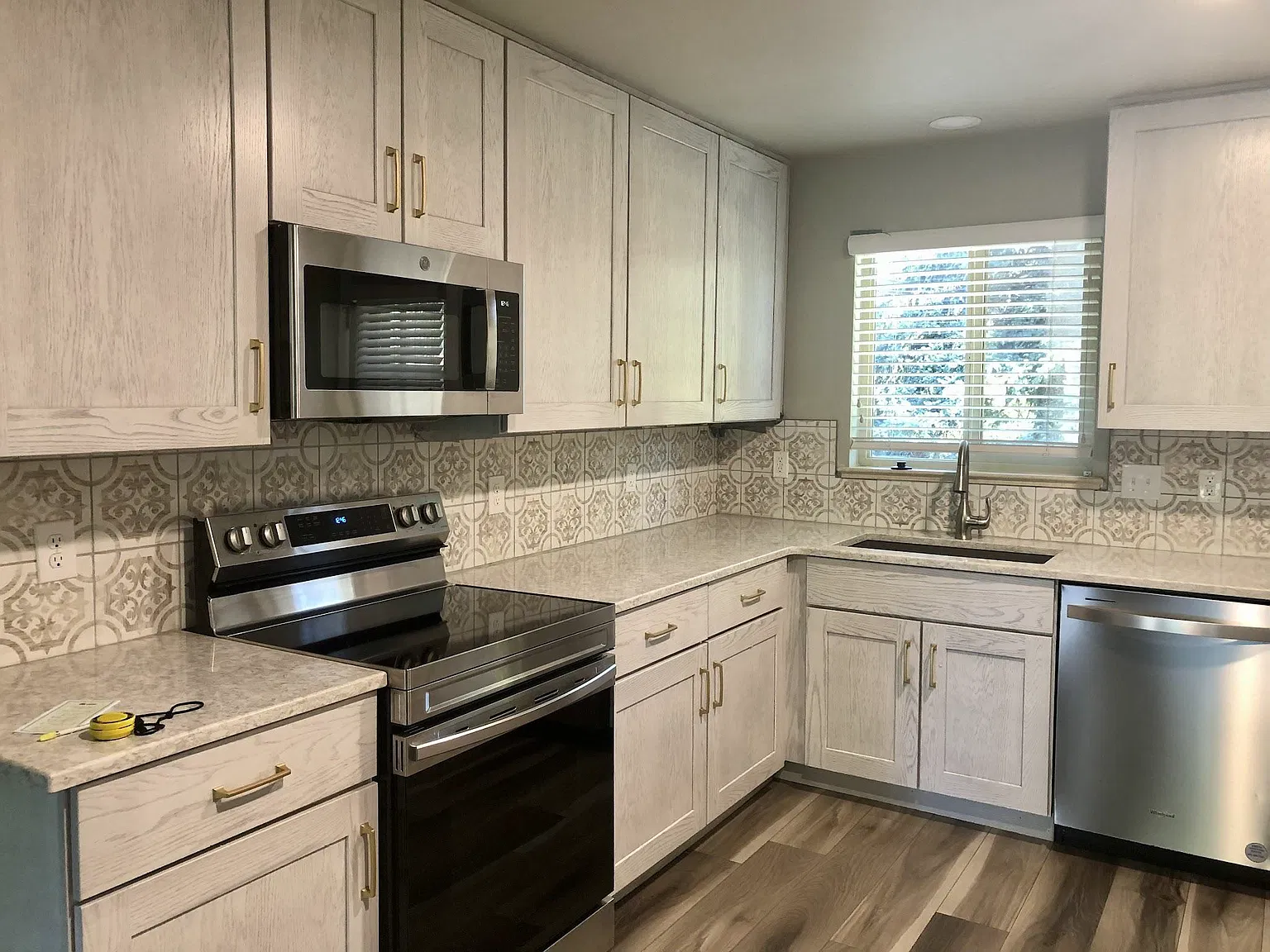 3 bed, 1150 sqft, $2,400 — Photo 2