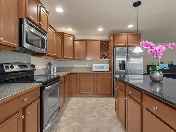 4th image of 3128 Yewtrails Dr NW