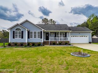 120 Starlight Dr, Lillington, NC 27546