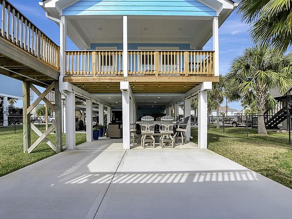 2nd image of 22205 Frio Dr
