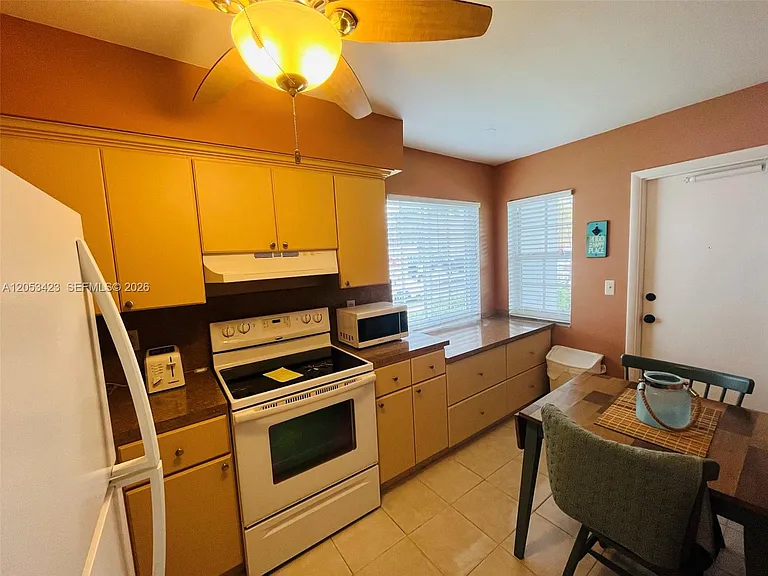 1150 Atlantic Shores Blvd #501 — Photo 22