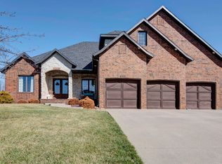 2823 E Woodford St, Springfield, MO 65804