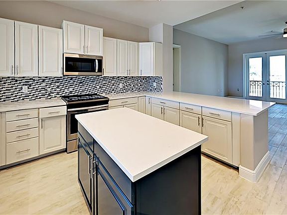 3rd image of 1494 Borghese Ln Unit 201