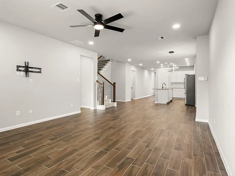 104 Winged Elm Ct — Photo 18