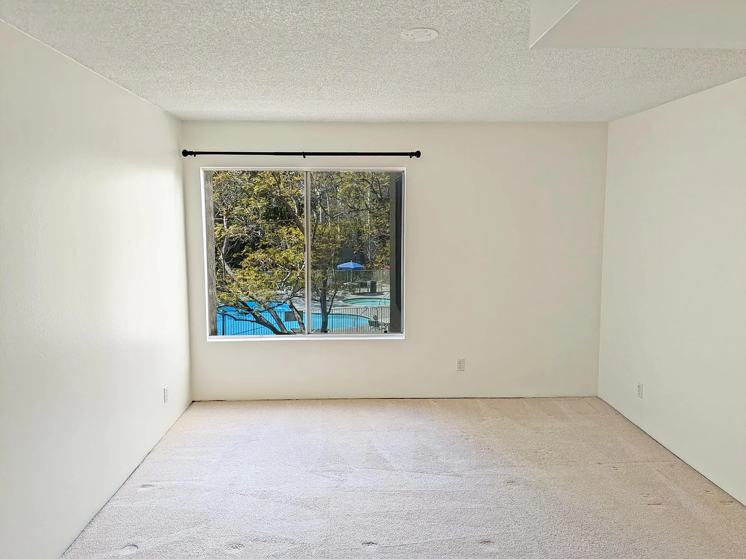 1 bed, 739 sqft, $2,500 — Photo 3