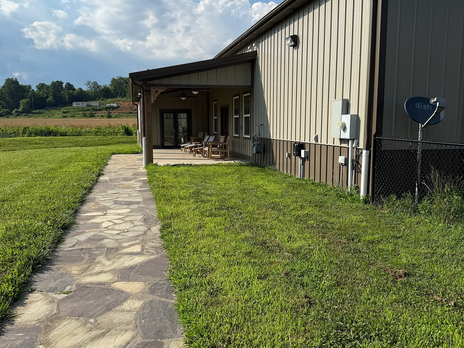 2 bed, 2350 sqft, $3,450 — Photo 4
