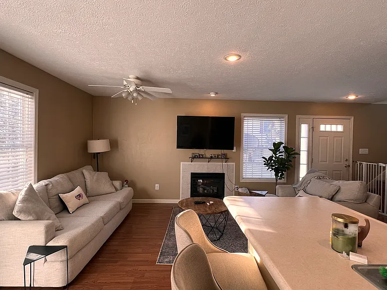 3590 S Oaklawn Cir — Photo 5