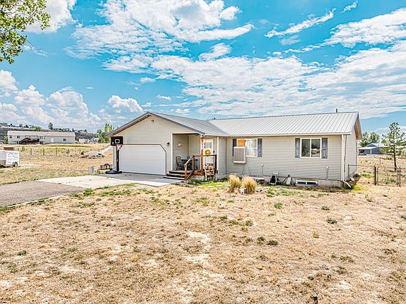 4th image of 389 Lakeport Dr