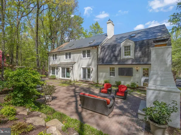 7845 Old Dominion Dr, McLean, VA 22102