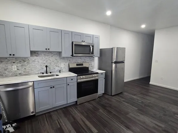 2221 S 68th St APT 2, Philadelphia, PA 19142