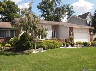 1195 Bowen Dr W, North Tonawanda, NY