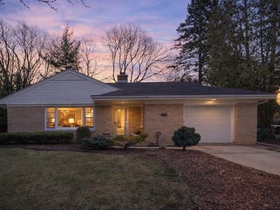 3337 Kensington COURT, Elmwood Park, WI, 53405