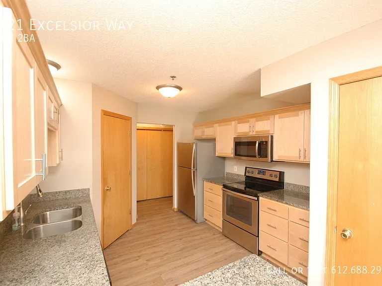 7121 Excelsior Way — Photo 6