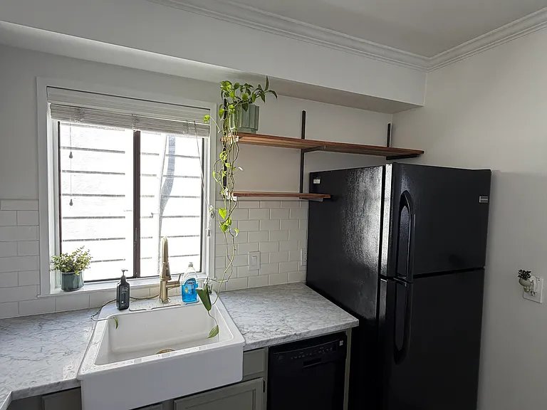 614 Jackson St — Photo 25