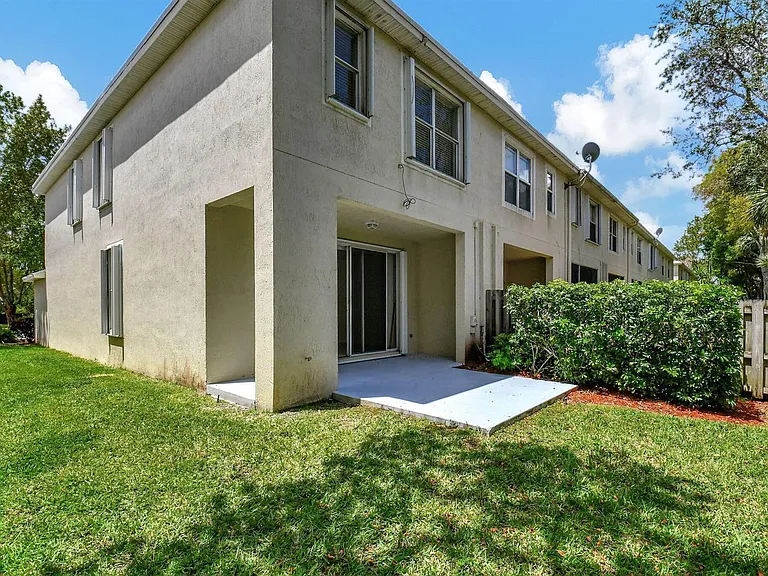 9917 Porta Leona Ln — Photo 19