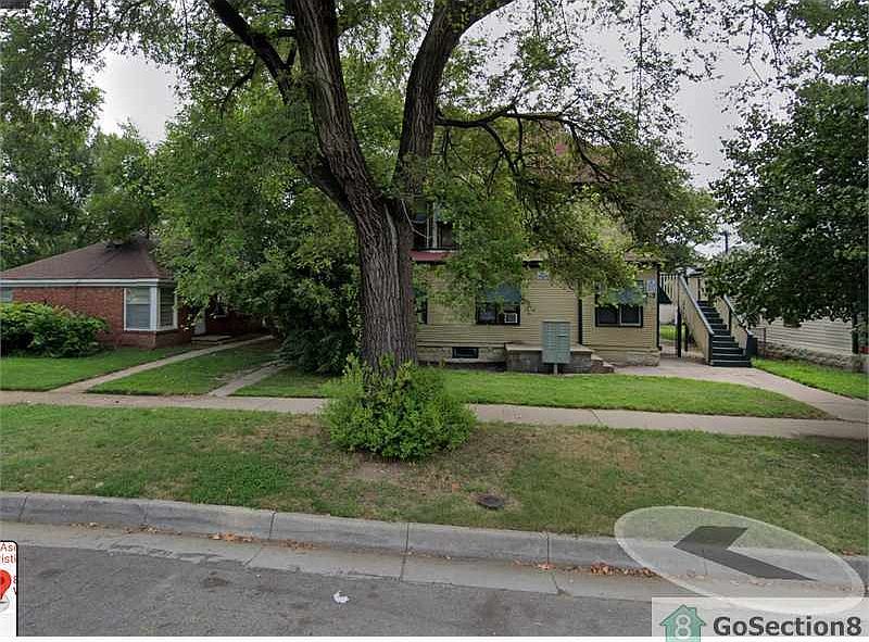 2nd image of 812 N Market St