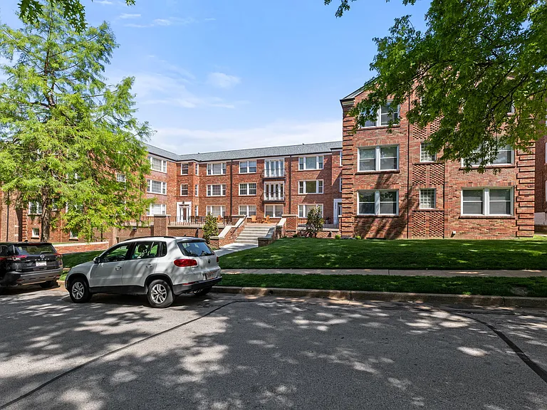 7517 Oxford Dr #2A — Photo 1