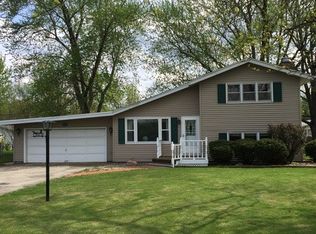 1132 W Tower Rd, Kankakee, IL 60901