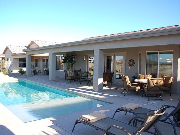 Salt Water Self Cleaning Pool & Mtn & Golf Course views!
