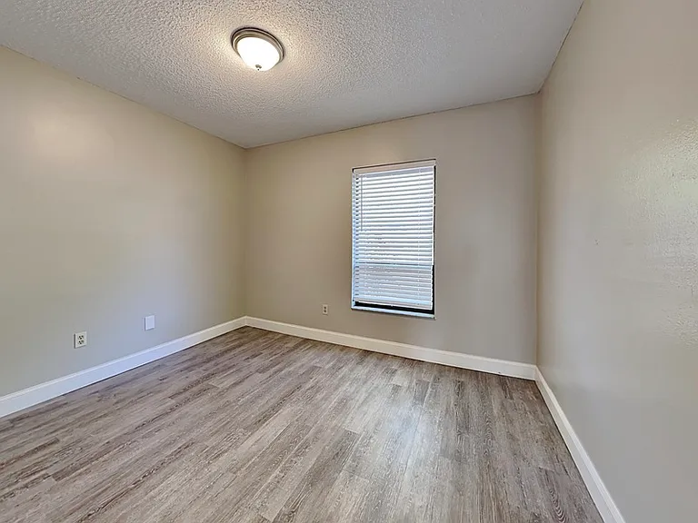 2709 Manor Hill Dr — Photo 13