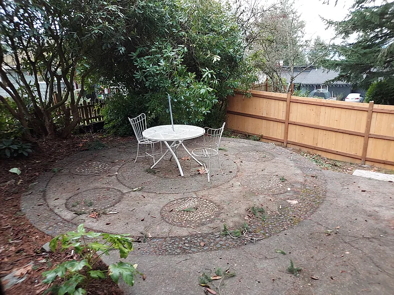 4216 Olive St — Photo 4