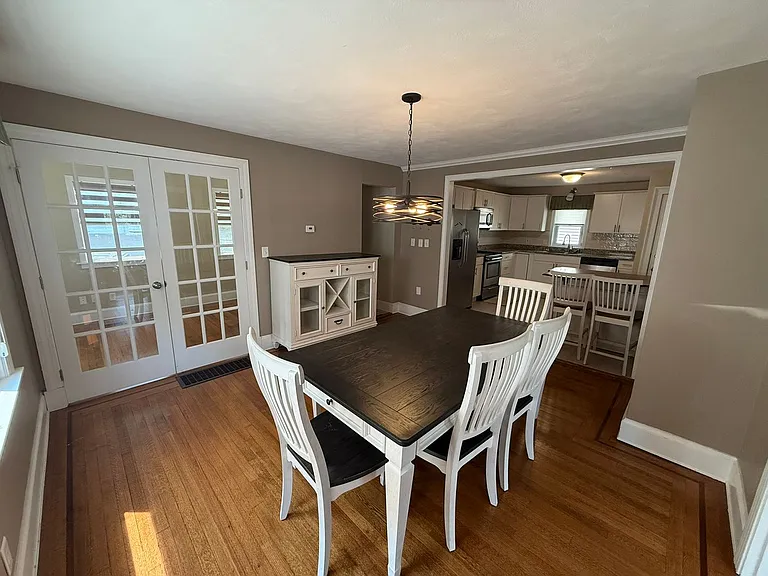 503 Commonwealth Ave — Photo 7
