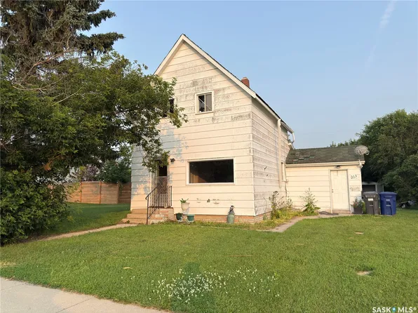 313 Grant Avenue, Hanley, SK S0G 2E0