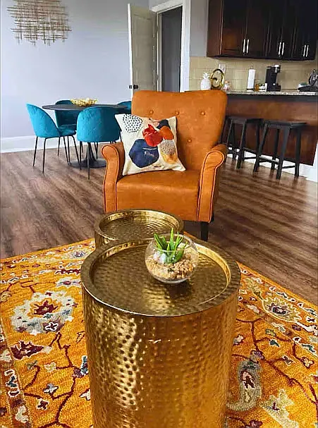 1 bed, 1000 sqft, $1,900 — Photo 1